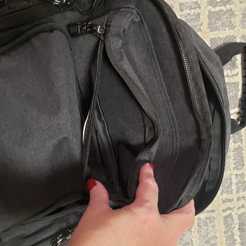 Eastsport Backpack Mult-Purpose Expandable Laptop… - image 8